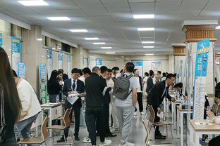 亚马尔本场数据：评分7.5分 1次威胁传球 2次射正 盘带成功75%